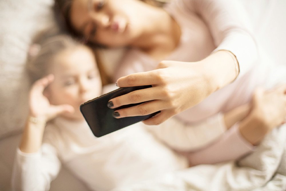 ÇOCUĞUN GELİŞİMİNDE EBEVEYN DESTEĞİ: AKADEMİK, SOSYAL VE DUYGUSAL BOYUTLAR